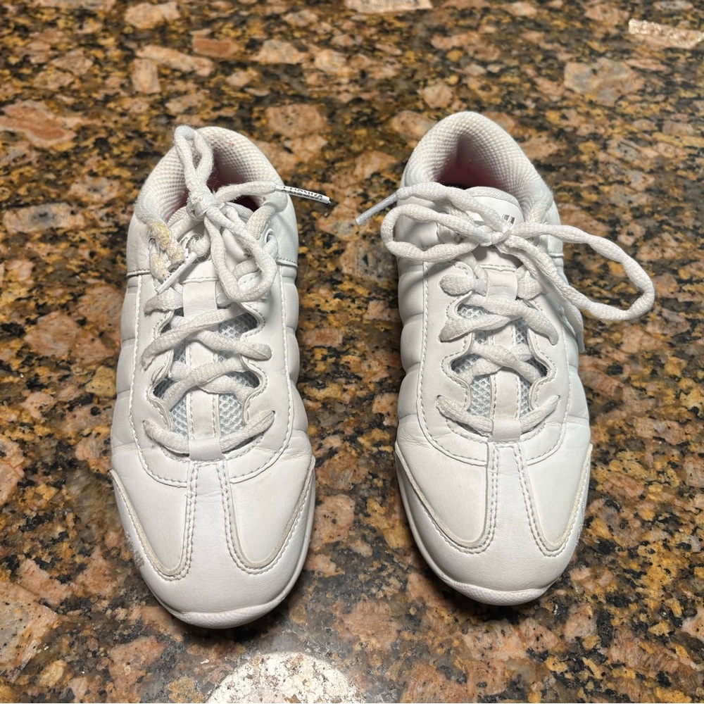Varsity Kids Cheer Shoes in White